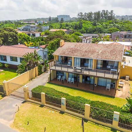 Glenashley Beach Accommodation - B&B And Backpackers Durban Exteriör bild