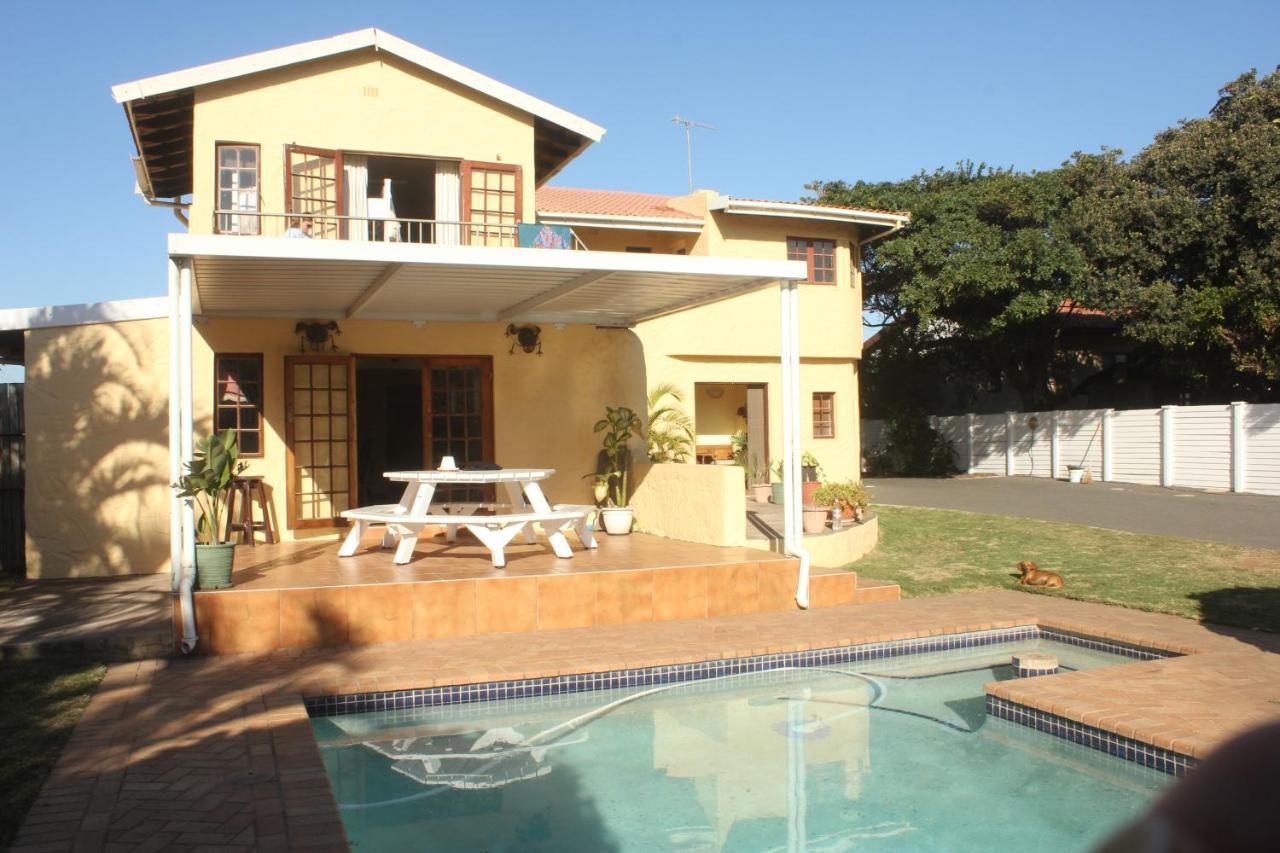 Glenashley Beach Accommodation - B&B And Backpackers Durban Exteriör bild