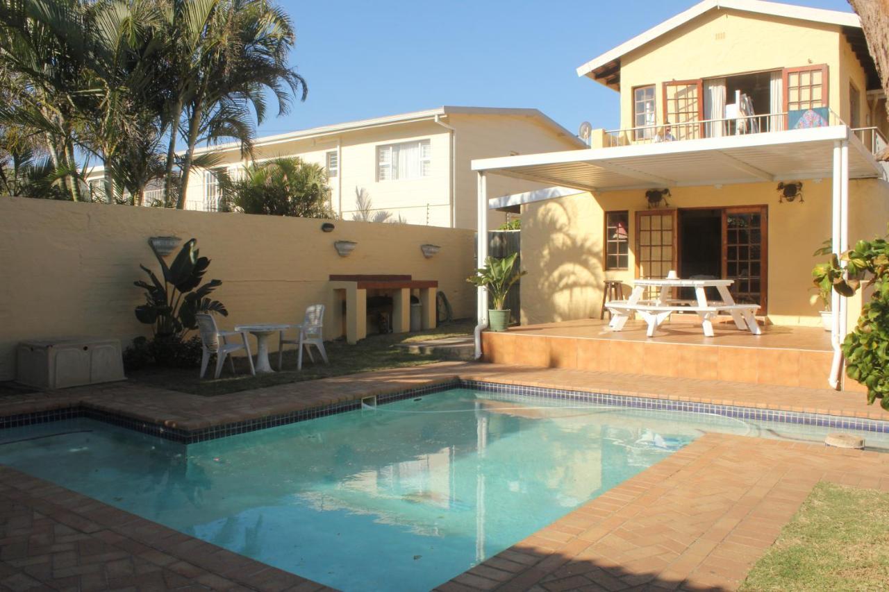 Glenashley Beach Accommodation - B&B And Backpackers Durban Exteriör bild