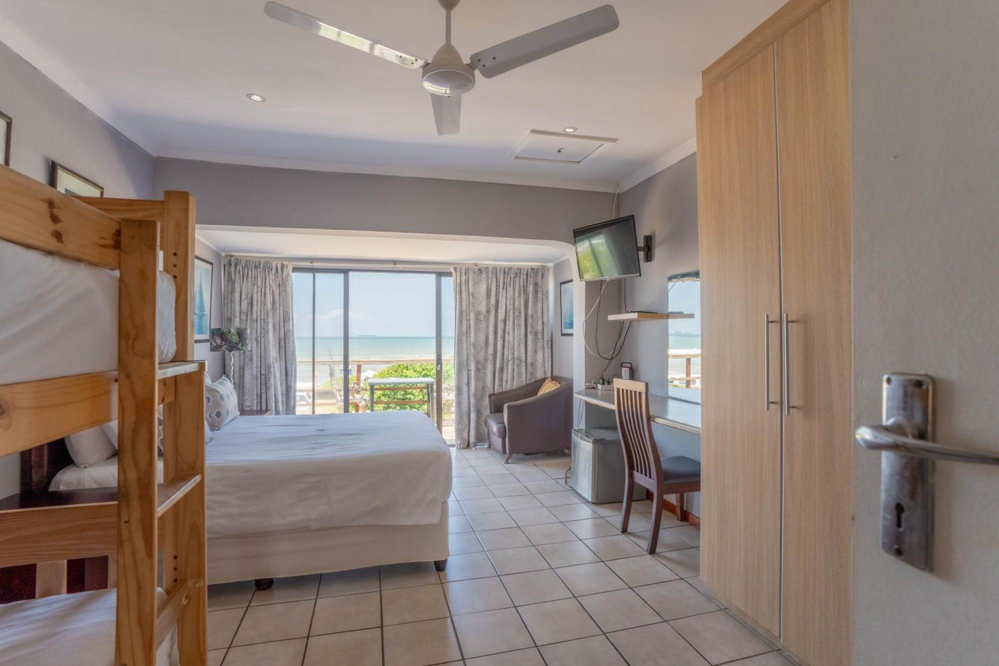 Glenashley Beach Accommodation - B&B And Backpackers Durban Exteriör bild